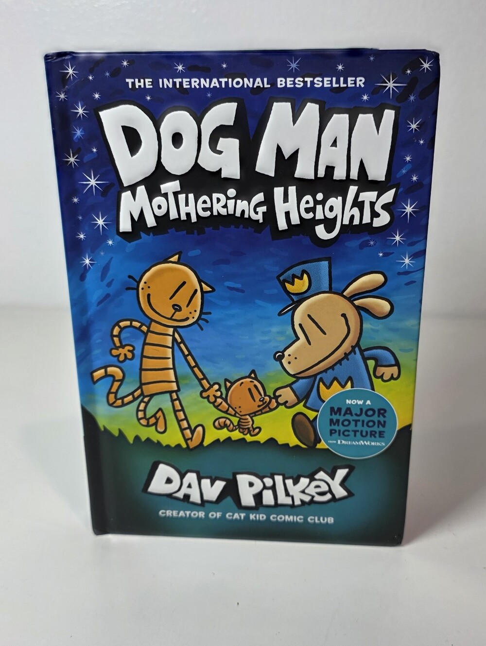 Dog Man: Mothering Heights Haedcover